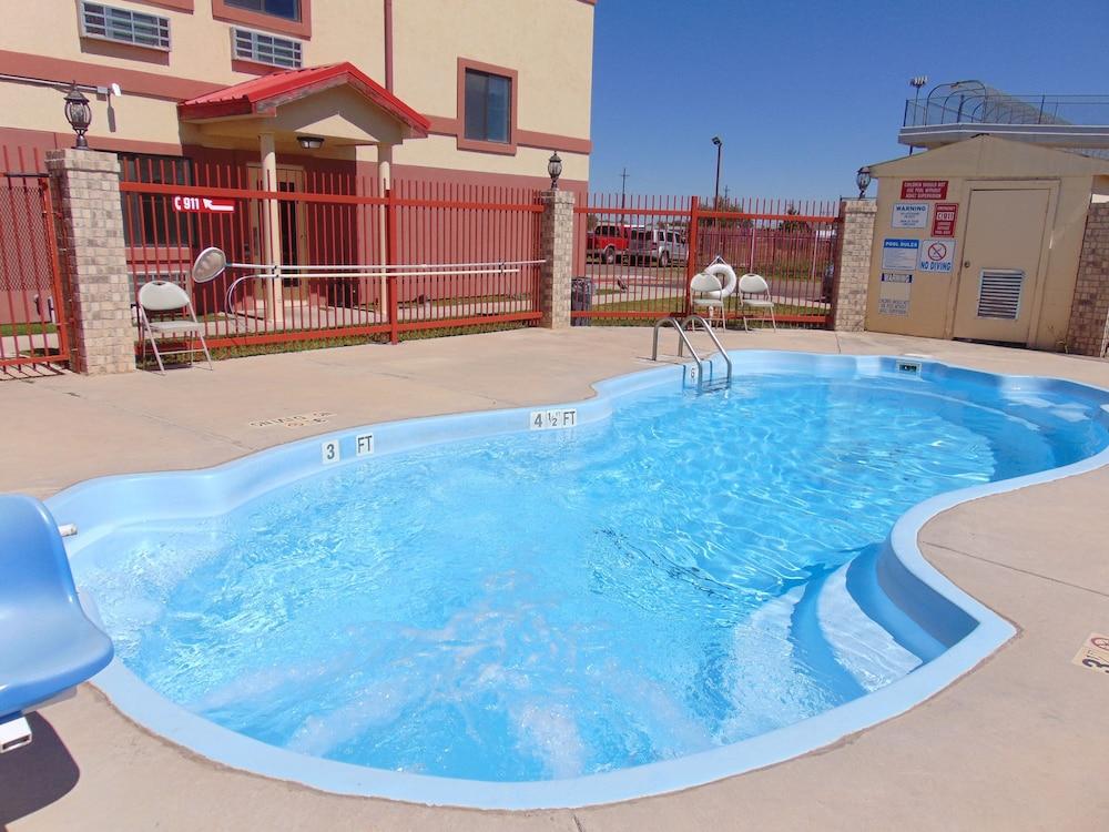 Howard Johnson By Wyndham Lubbock Tx Esterno foto