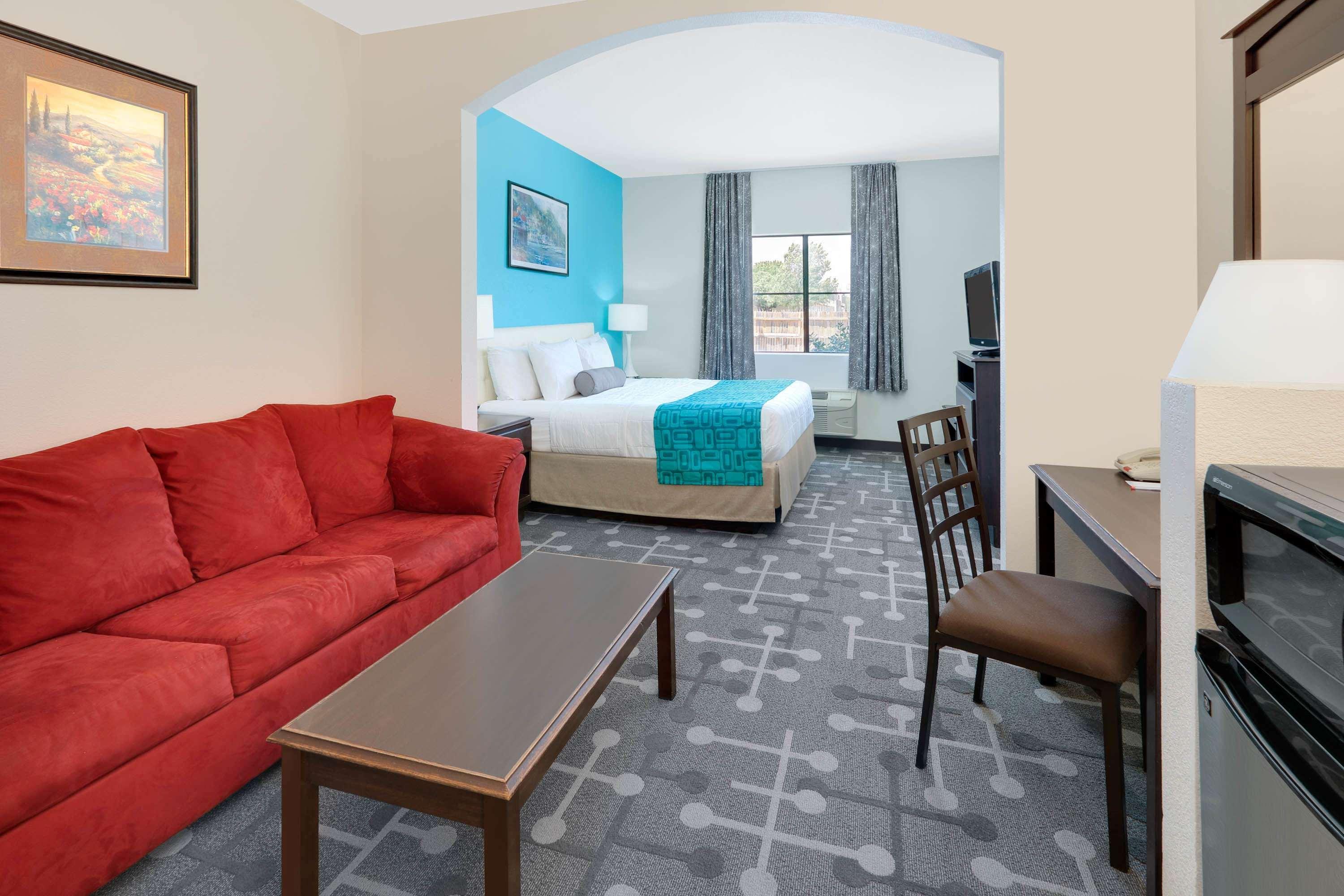 Howard Johnson By Wyndham Lubbock Tx Esterno foto