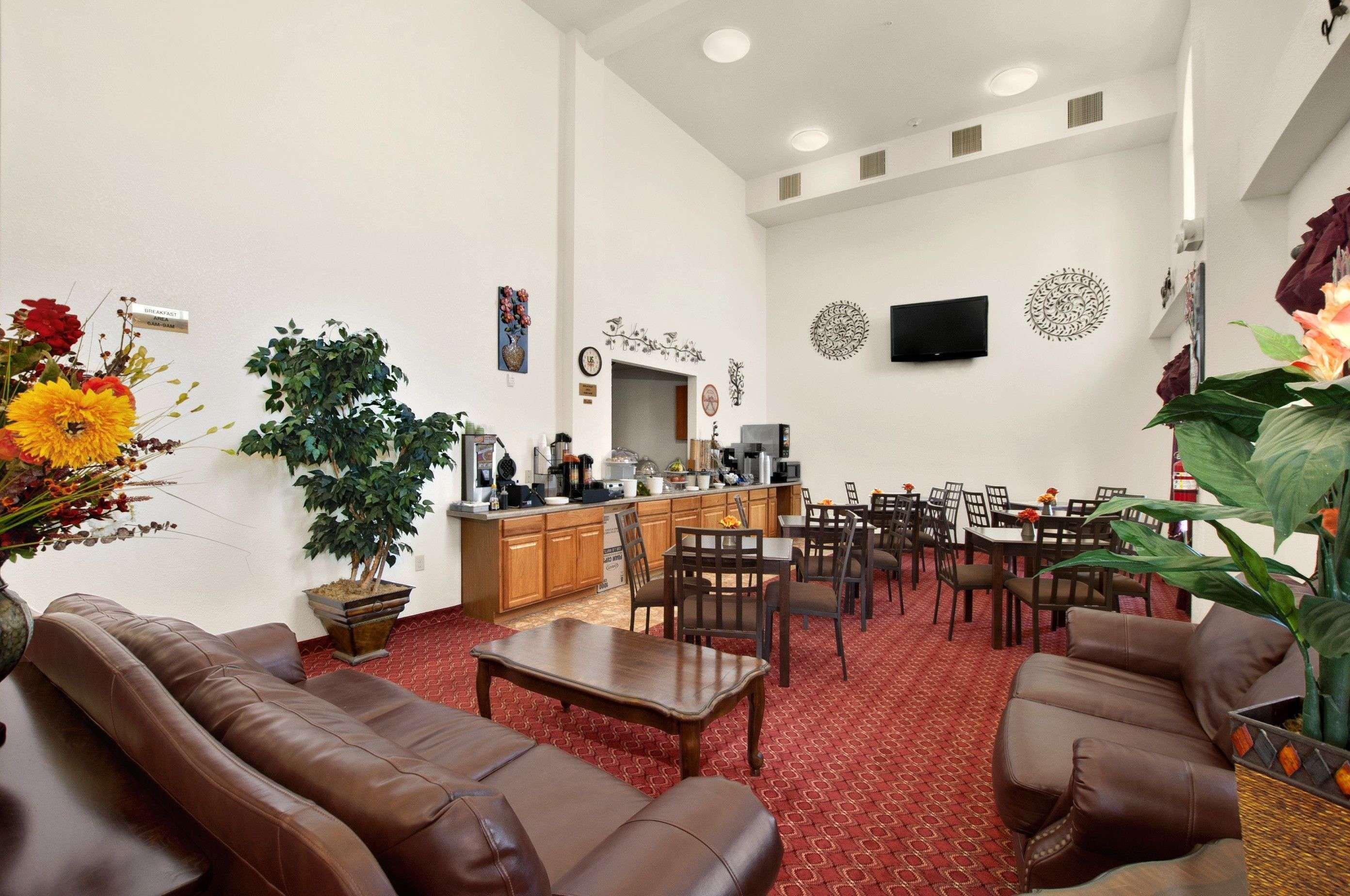 Howard Johnson By Wyndham Lubbock Tx Esterno foto
