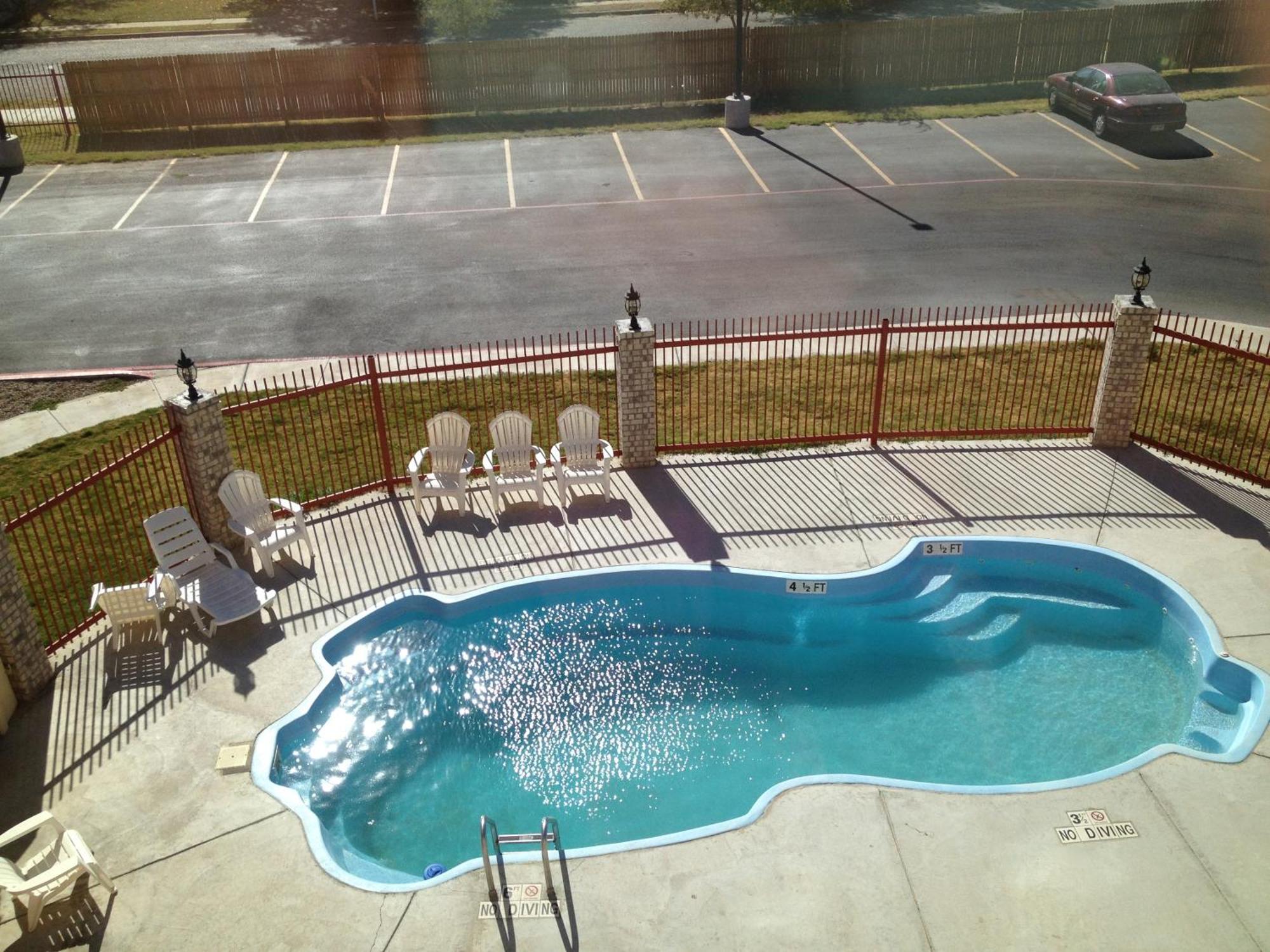 Howard Johnson By Wyndham Lubbock Tx Esterno foto