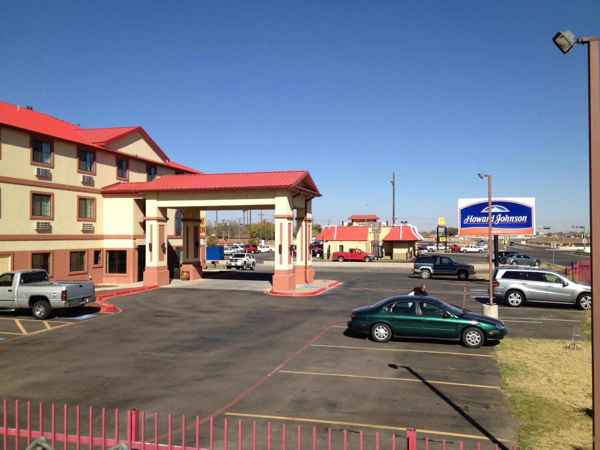 Howard Johnson By Wyndham Lubbock Tx Esterno foto